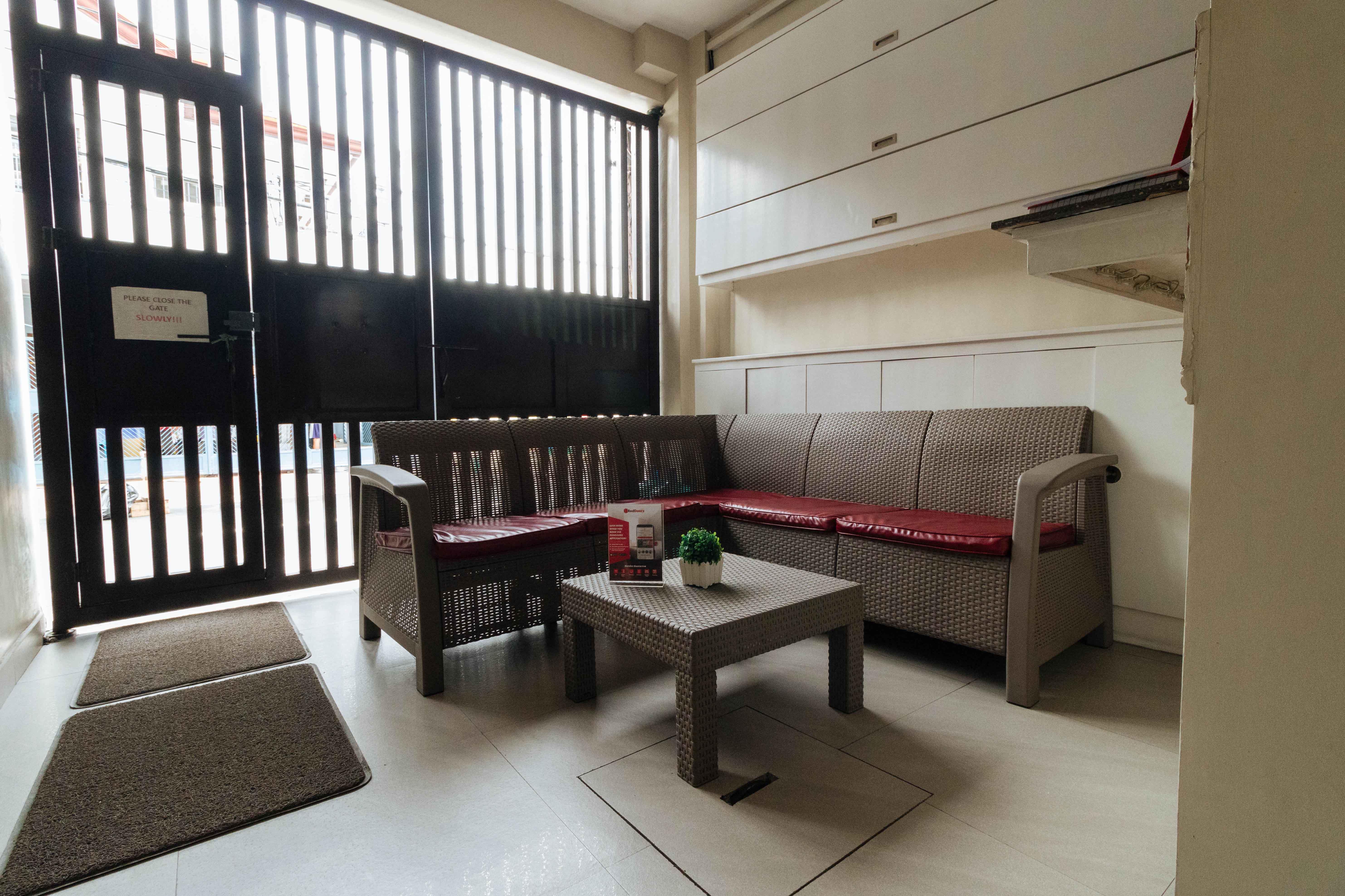Reddoorz Near Naia Terminal 1 Hotel Paranaque City Ngoại thất bức ảnh