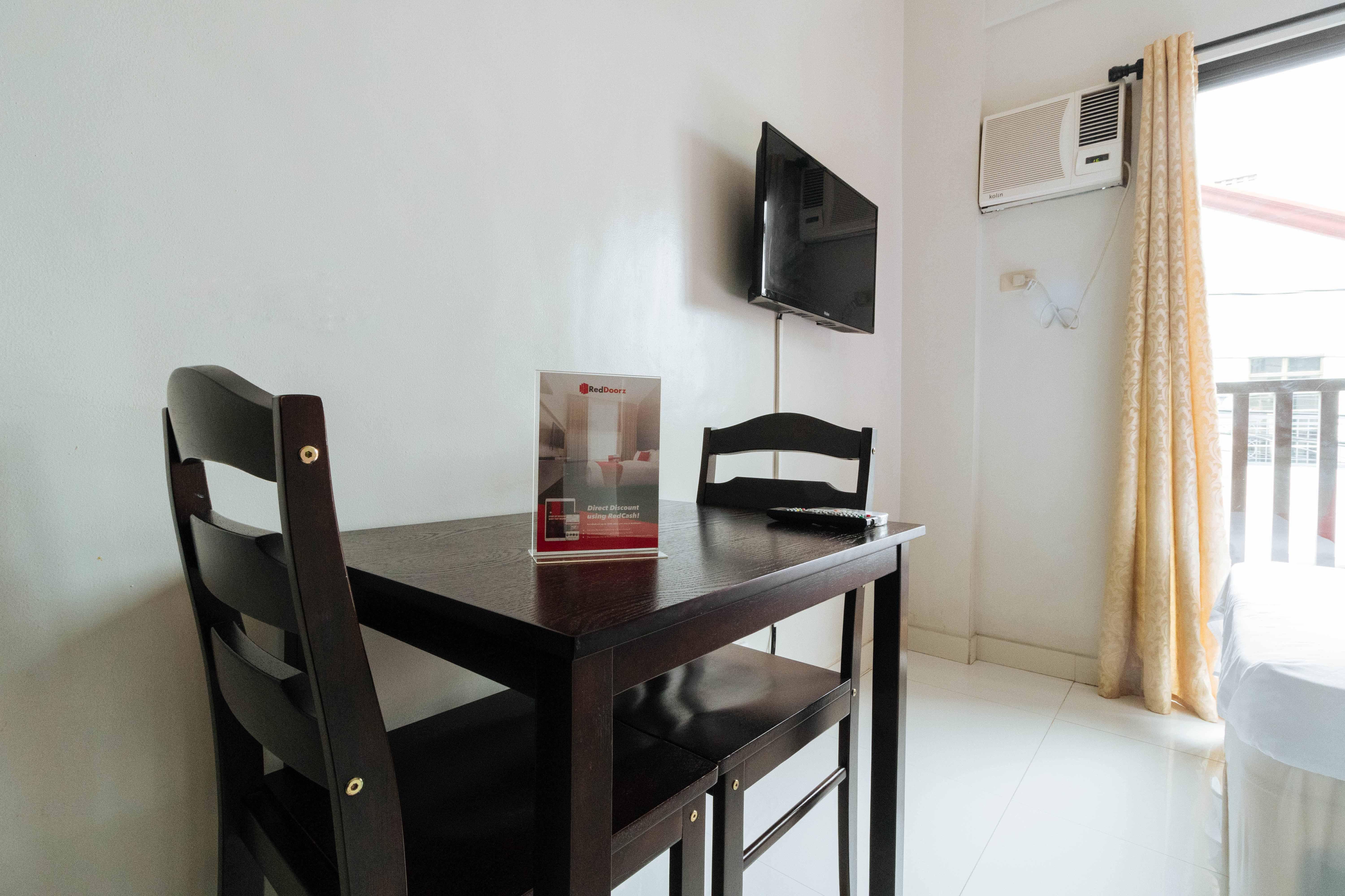 Reddoorz Near Naia Terminal 1 Hotel Paranaque City Ngoại thất bức ảnh