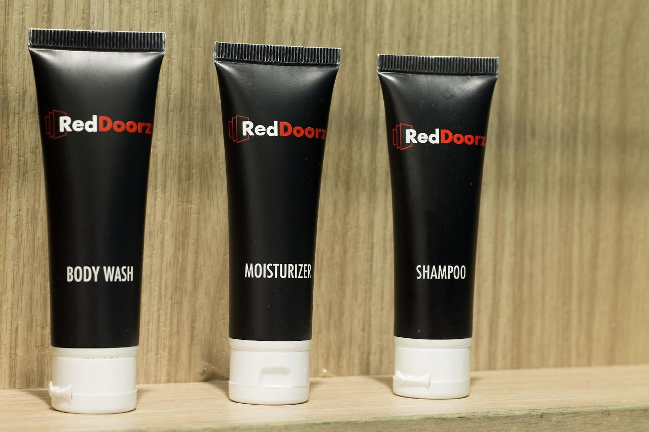Reddoorz Near Naia Terminal 1 Hotel Paranaque City Ngoại thất bức ảnh