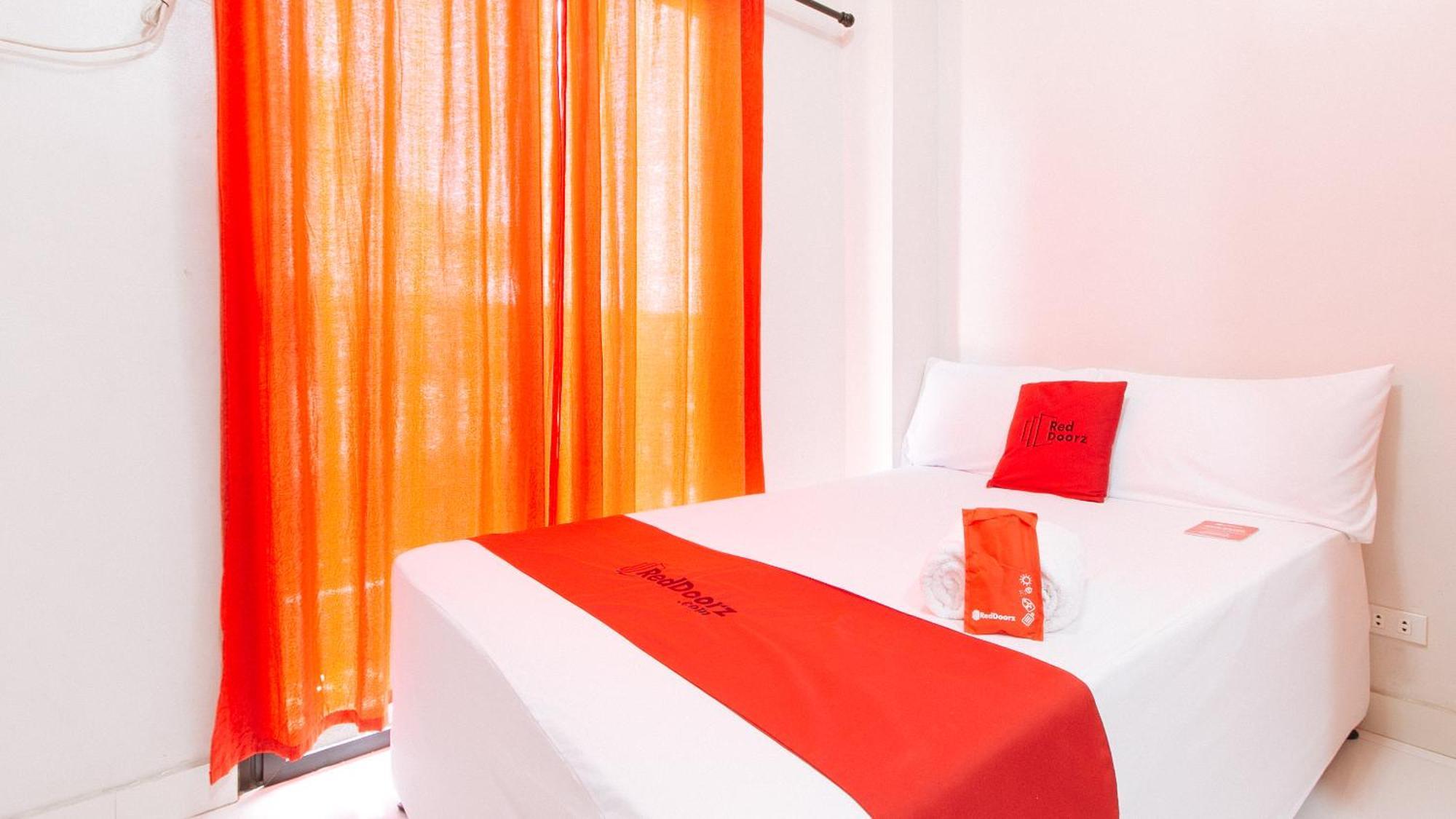 Reddoorz Near Naia Terminal 1 Hotel Paranaque City Ngoại thất bức ảnh