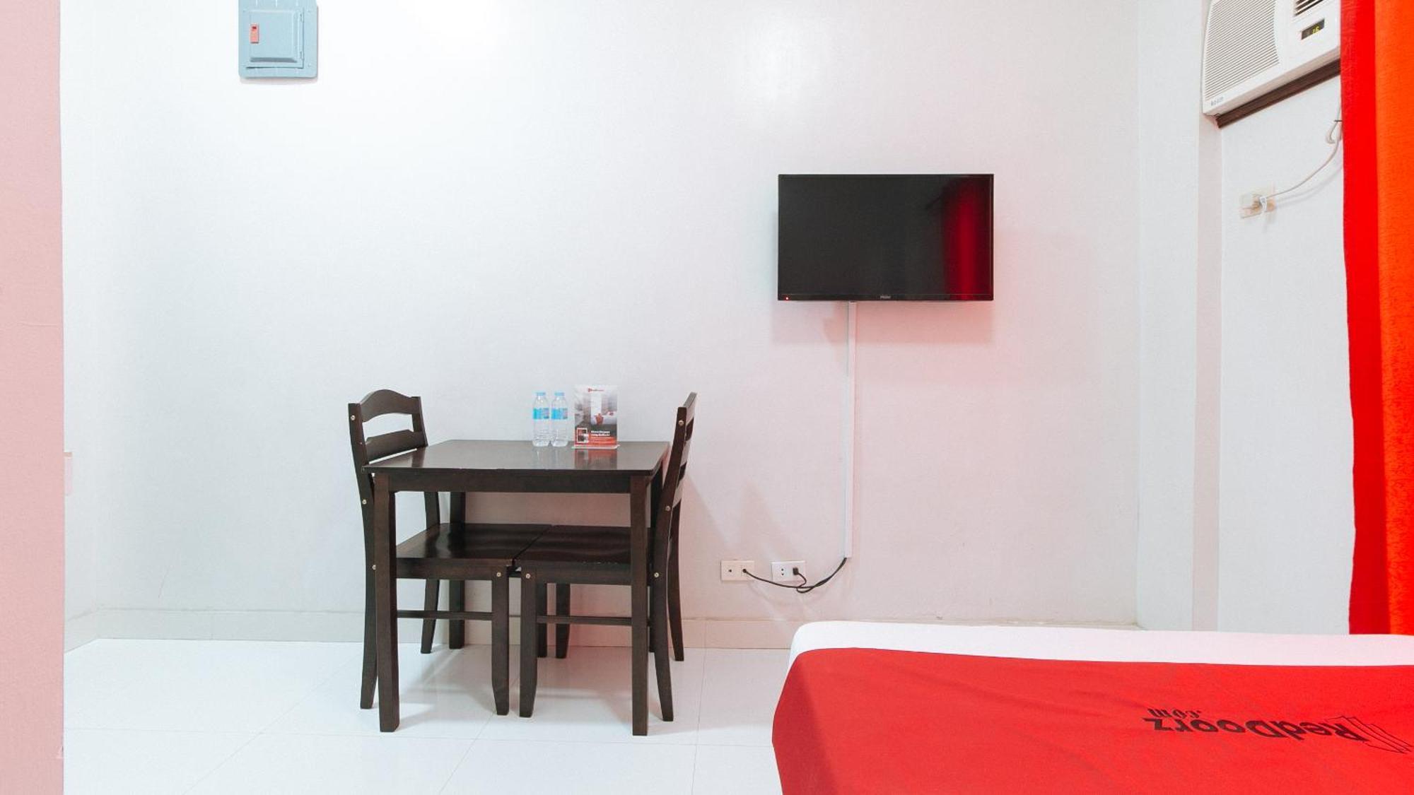 Reddoorz Near Naia Terminal 1 Hotel Paranaque City Ngoại thất bức ảnh